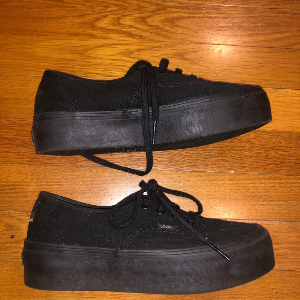 💕NEVER WORN 💕 PLATFORM VANS